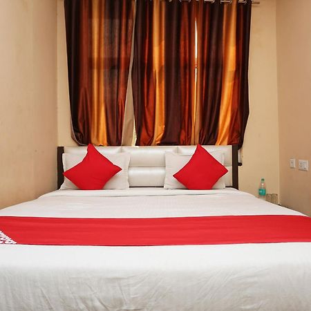 Oyo Flagship Hotel Krishna Chinhat 외부 사진