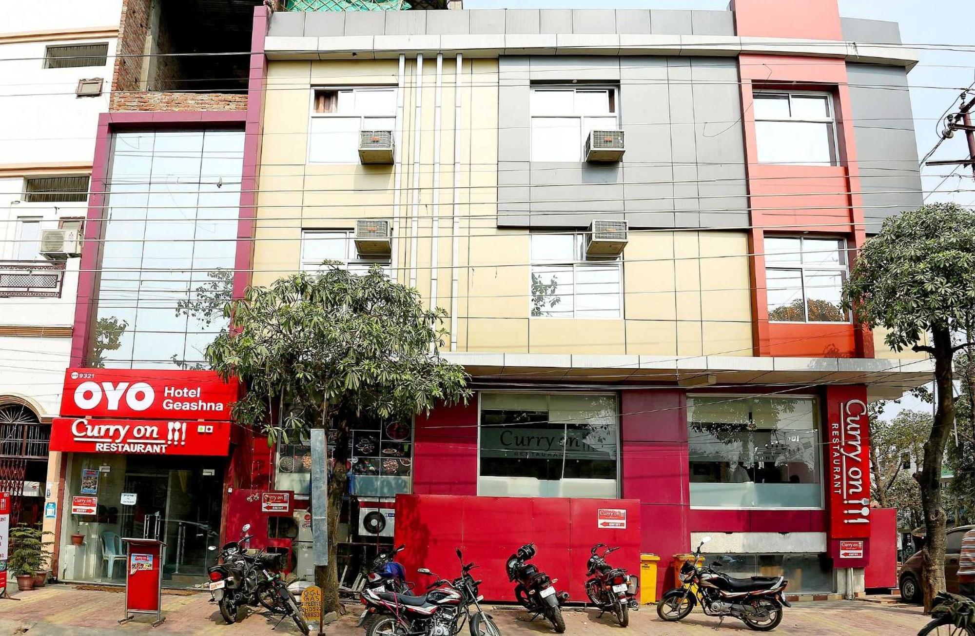 Oyo Flagship Hotel Krishna Chinhat 외부 사진